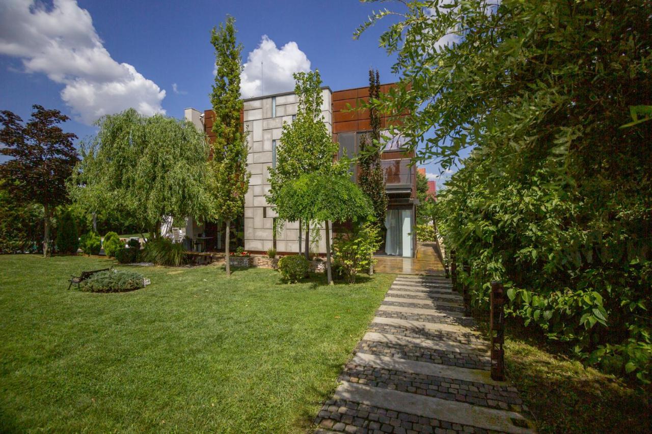 Kubiq Residence Giarmata Esterno foto