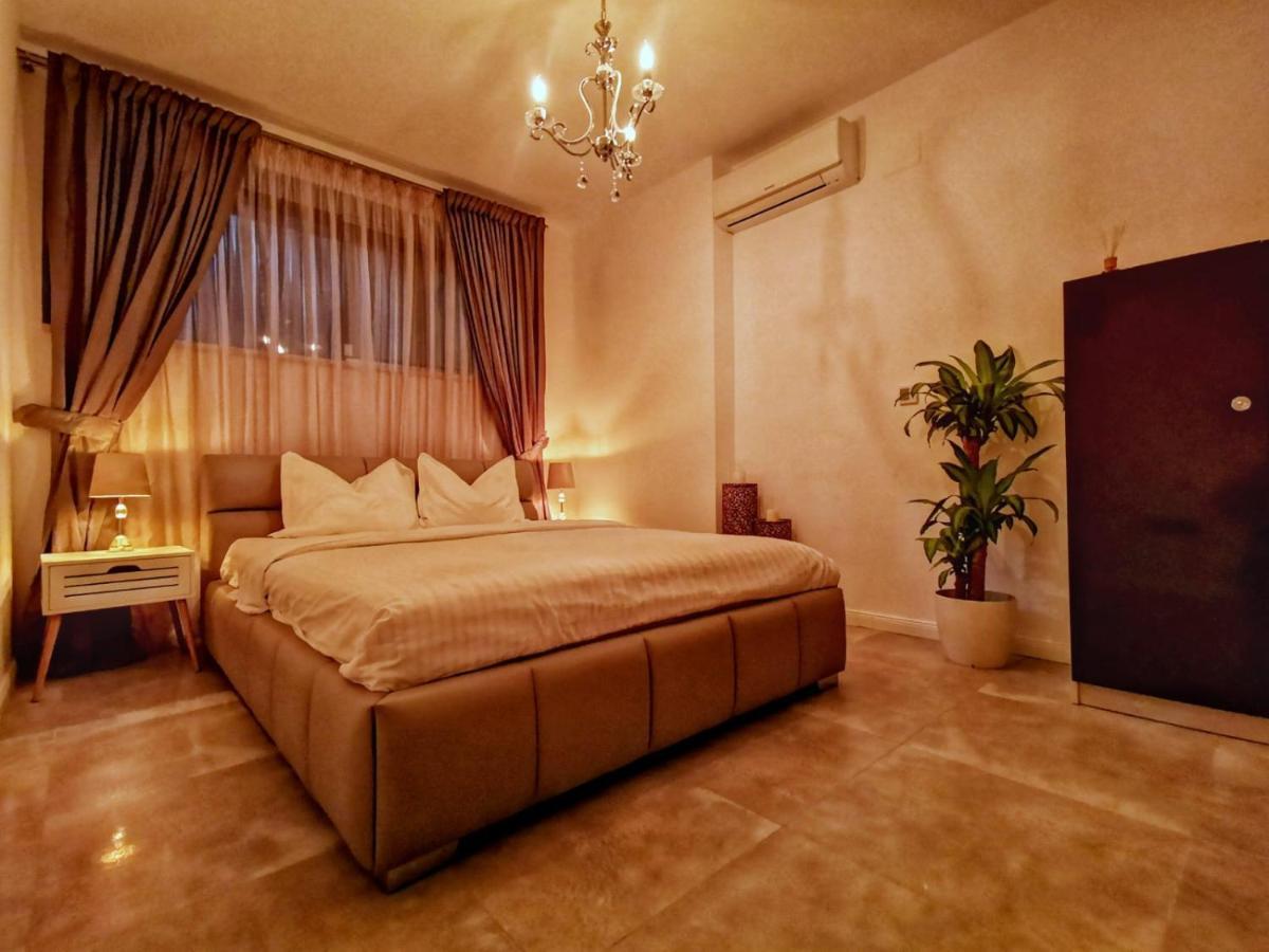 Kubiq Residence Giarmata Esterno foto